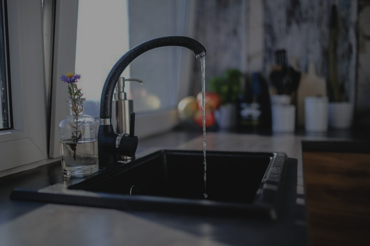 under the sink water filter