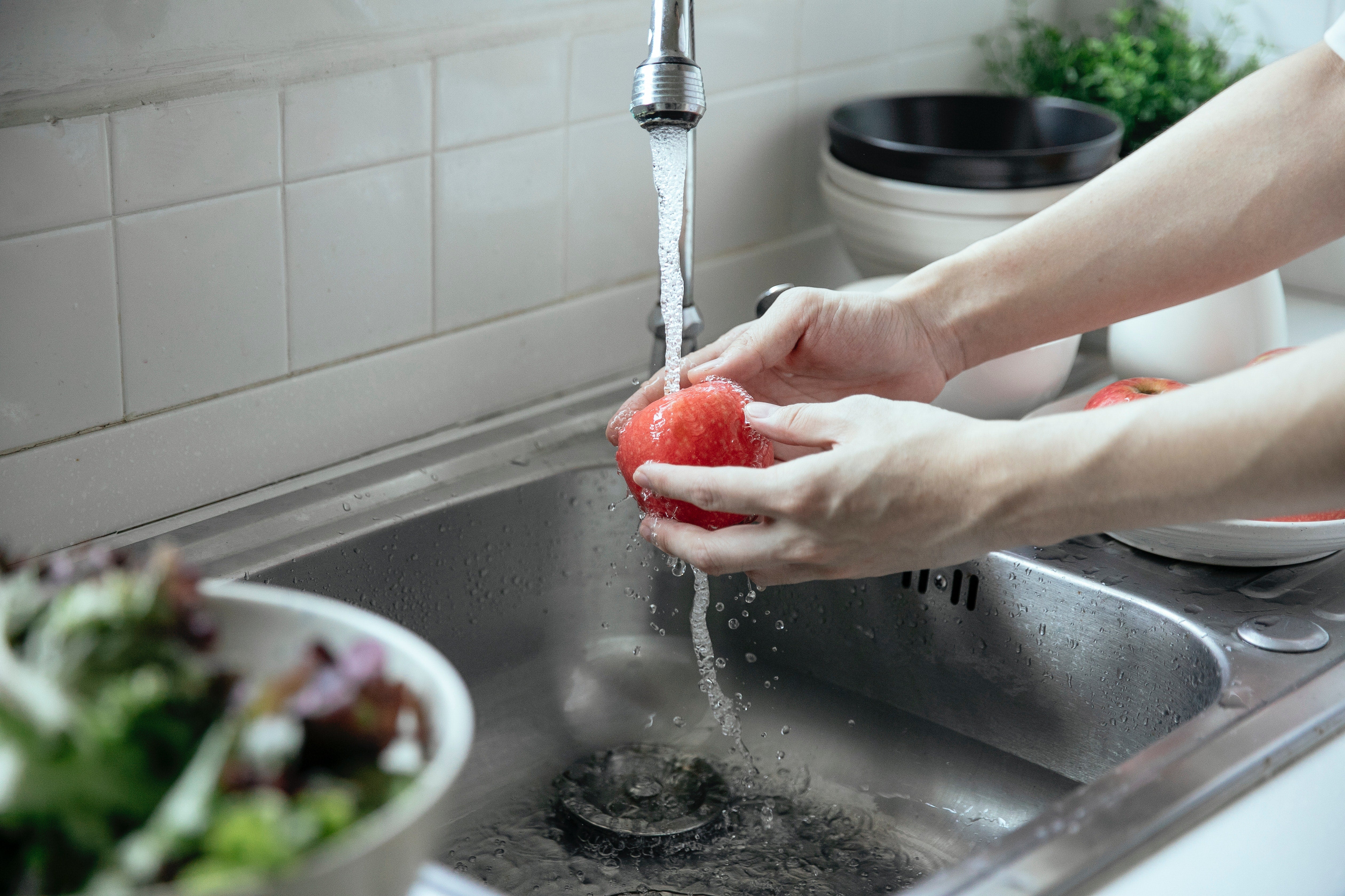 6 Great Reasons You Should Filter Tap Water | Better Waters
